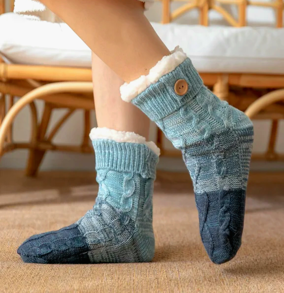 Prrr-recious Cozy Moments™ Sherpa Lined Socks